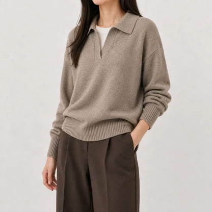 Women's long-sleeve V-neck sweater - Soft and easy to wear
