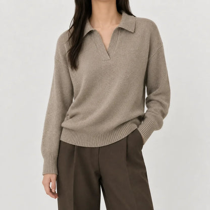 Women's long-sleeve V-neck sweater - Soft and easy to wear