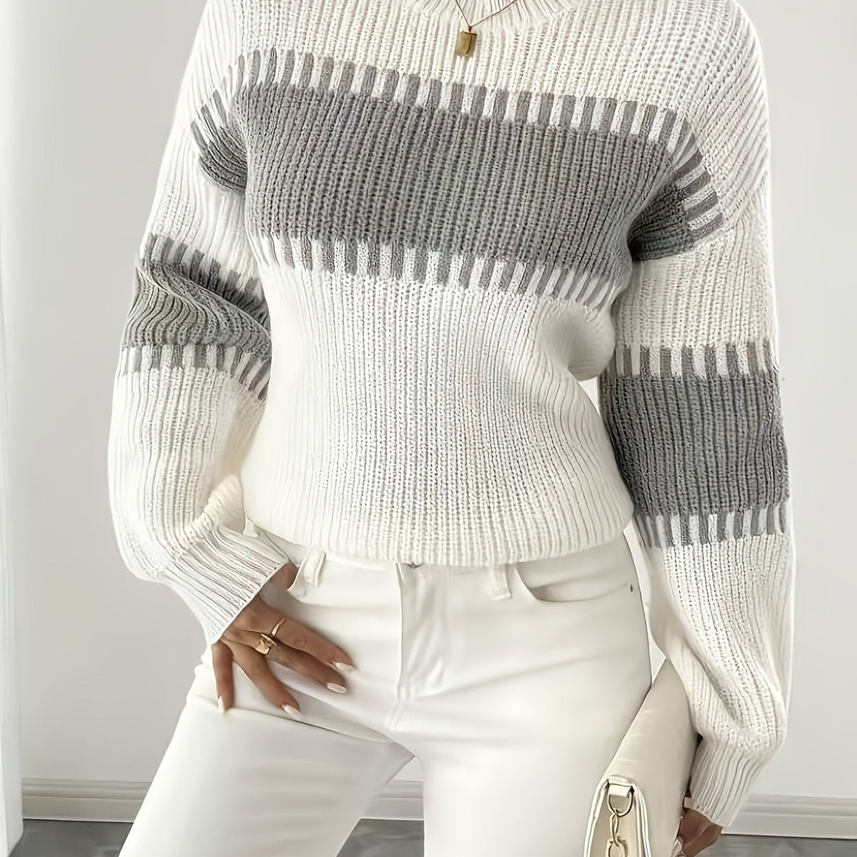 Women's color-block striped sweater – Trendy and soft