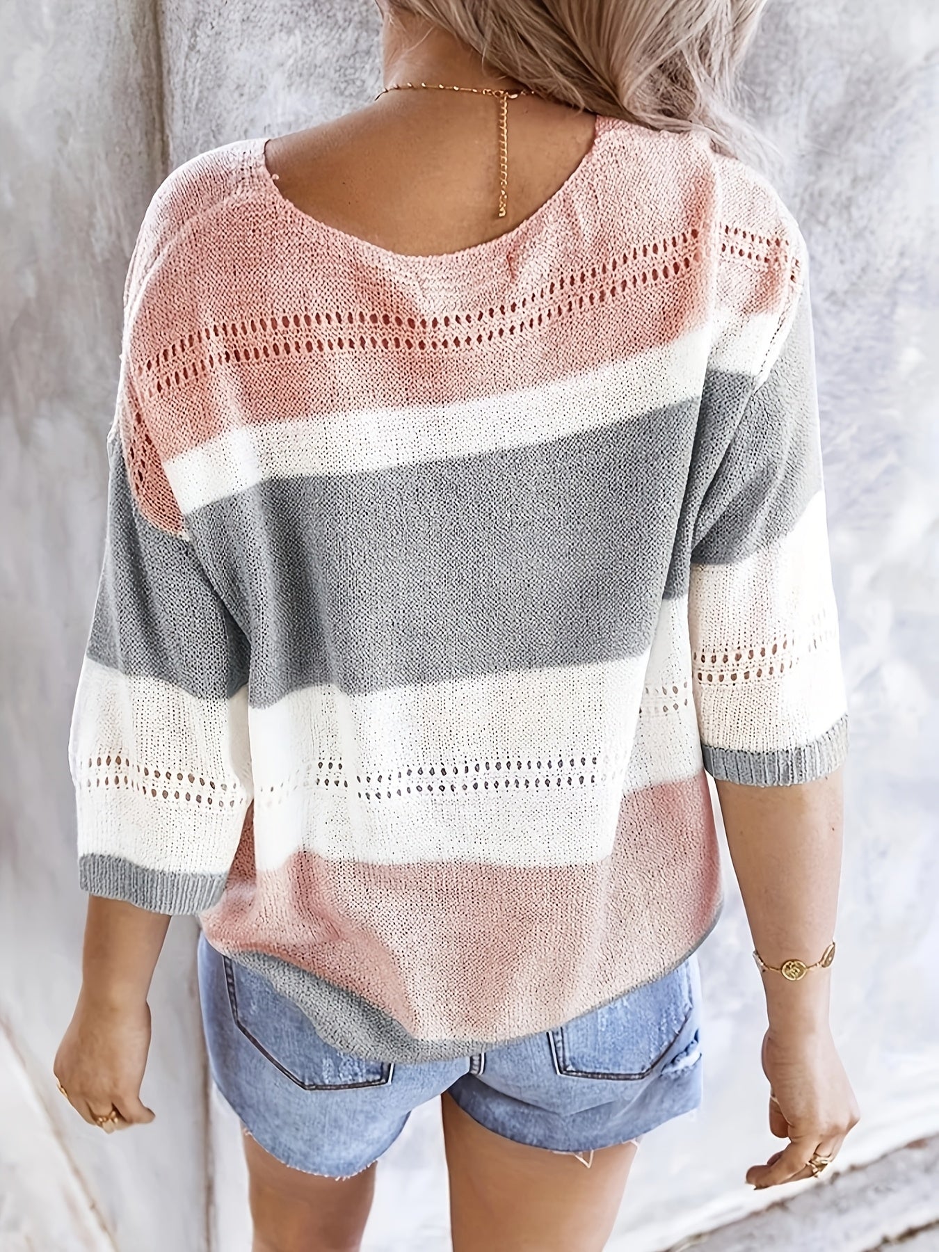 Pull Femme en Maille Fine – Style Doux Léger Élégant au Quotidien
