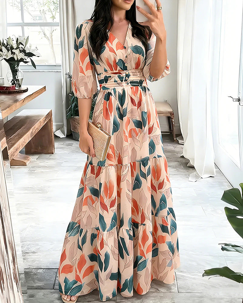 Vestito da donna aderente con volant sovrapposti e maniche 3/4