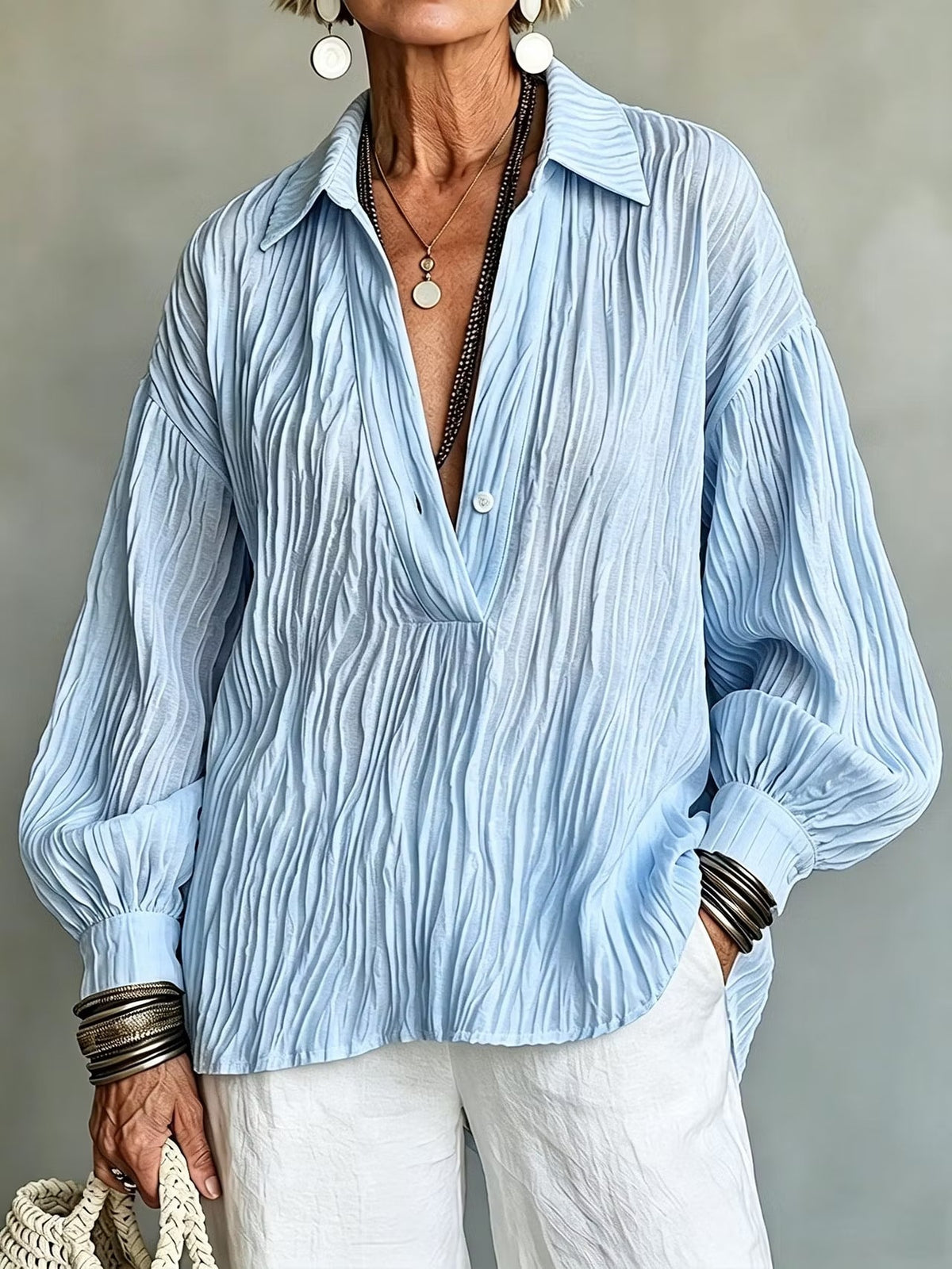 Women's long-sleeved V-neck shirt - Lightweight and elegant
