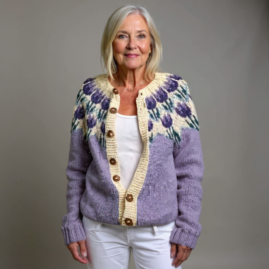 Vintage Icelandic Women’s Cardigan – Classic Nordic Style in Cozy Knitwear
