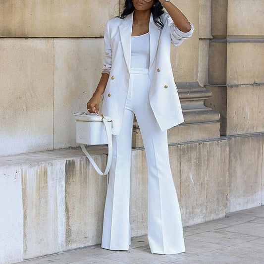 Ensemble blazer long et pantalon évasé – Look sophistiqué