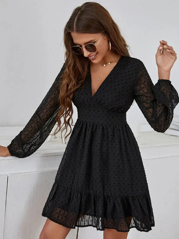Robe Courte Élégante Femme – Manches Longues Col V Coupe Évasée