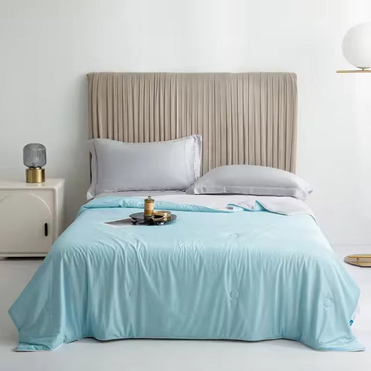 Couverture de Lit Hypoallergénique en Microfibre avec Effet de Refroidissement – Confort Optimal pour Nuits Fraîches