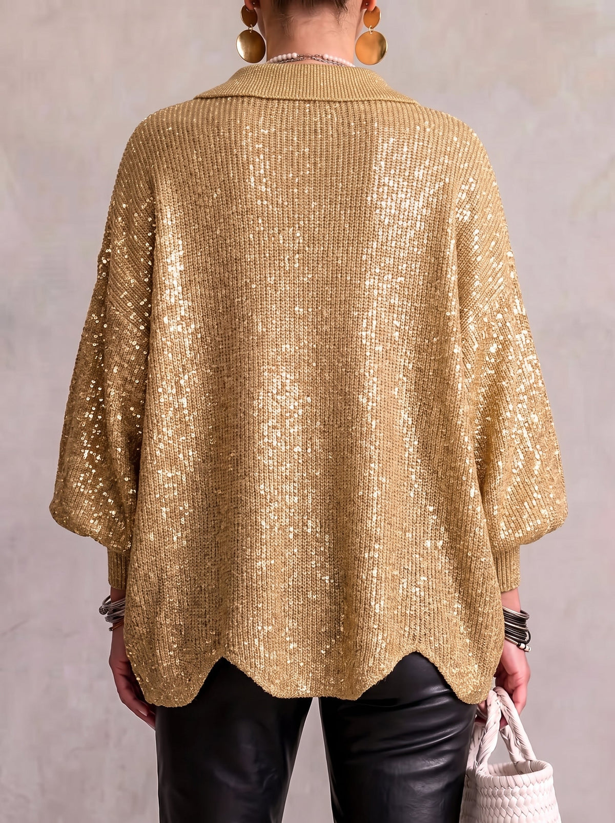 Women's cardigan with gold buttons - Elegant and soft