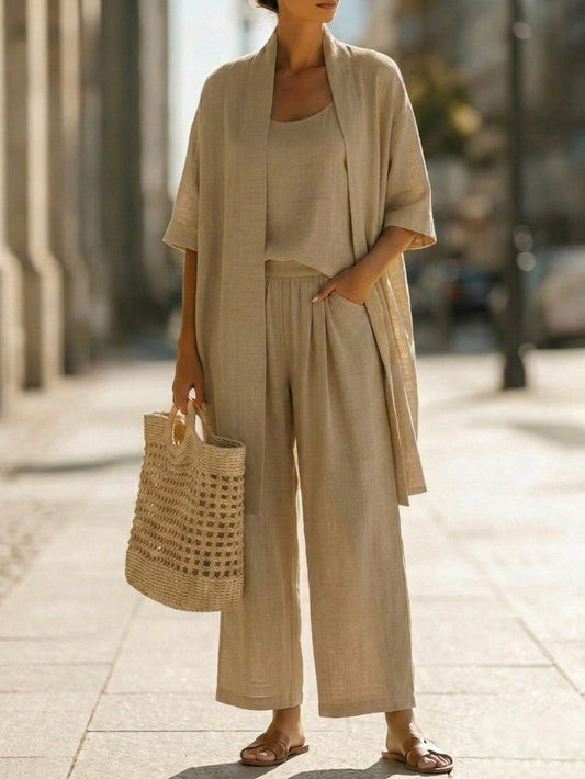 Minimalist three-piece set in linen and cotton – comfortable everyday outfit