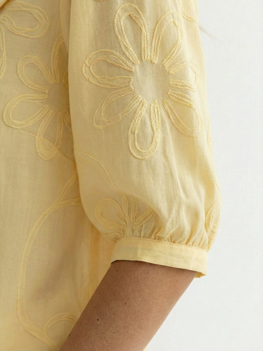 Chemise Femme Vintage Col Claudine – Broderie Florale Style Décontracté Élégant