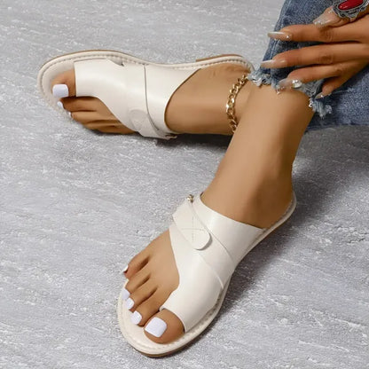 Sandales Plates en Cuir Femme – Chaussons Élégants à Boucle Confortable