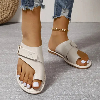 Sandales Plates en Cuir Femme – Chaussons Élégants à Boucle Confortable