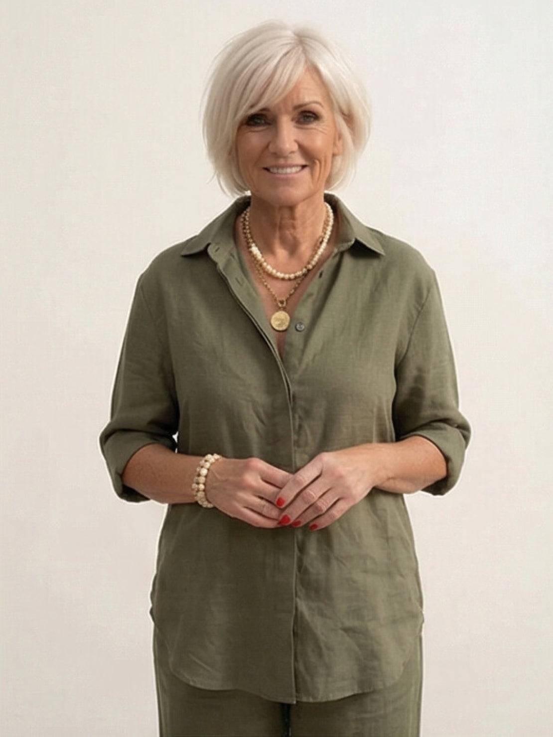 Completo camicia e pantaloni larghi da donna – Chic e fluido