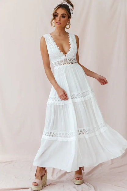 Robe longue blanche bohème pour femme – Empiècements en crochet, décolleté en V profond, coupe fluide, style estival