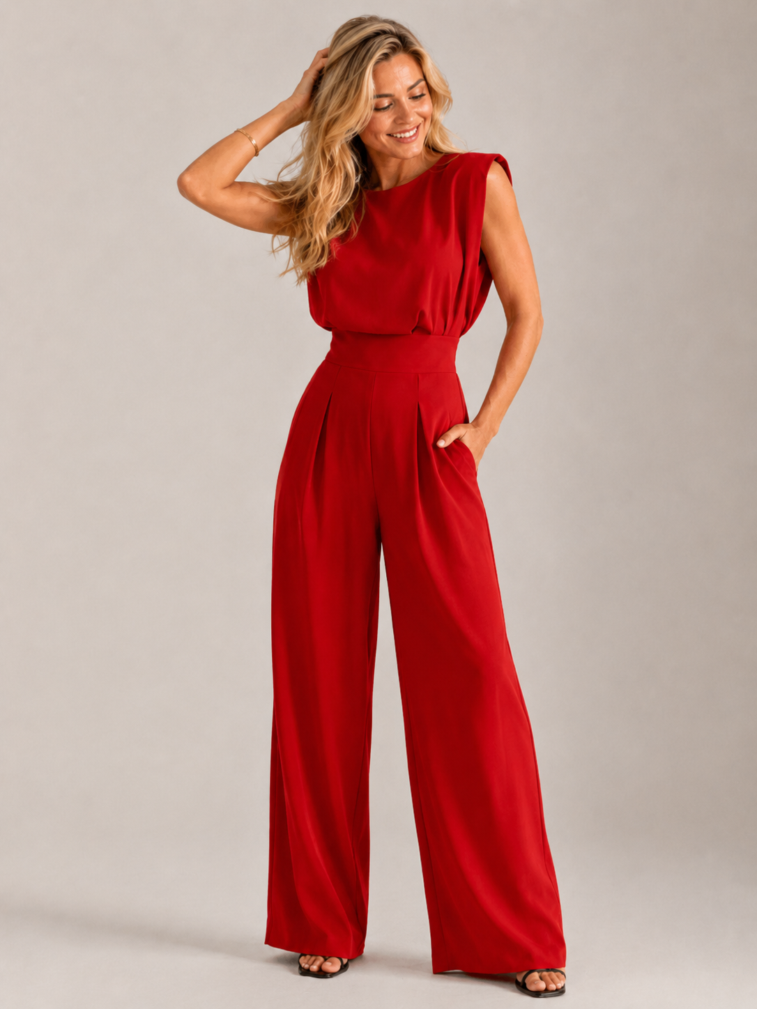 Combinaison femme fluide sans manches - Moderne et elegante