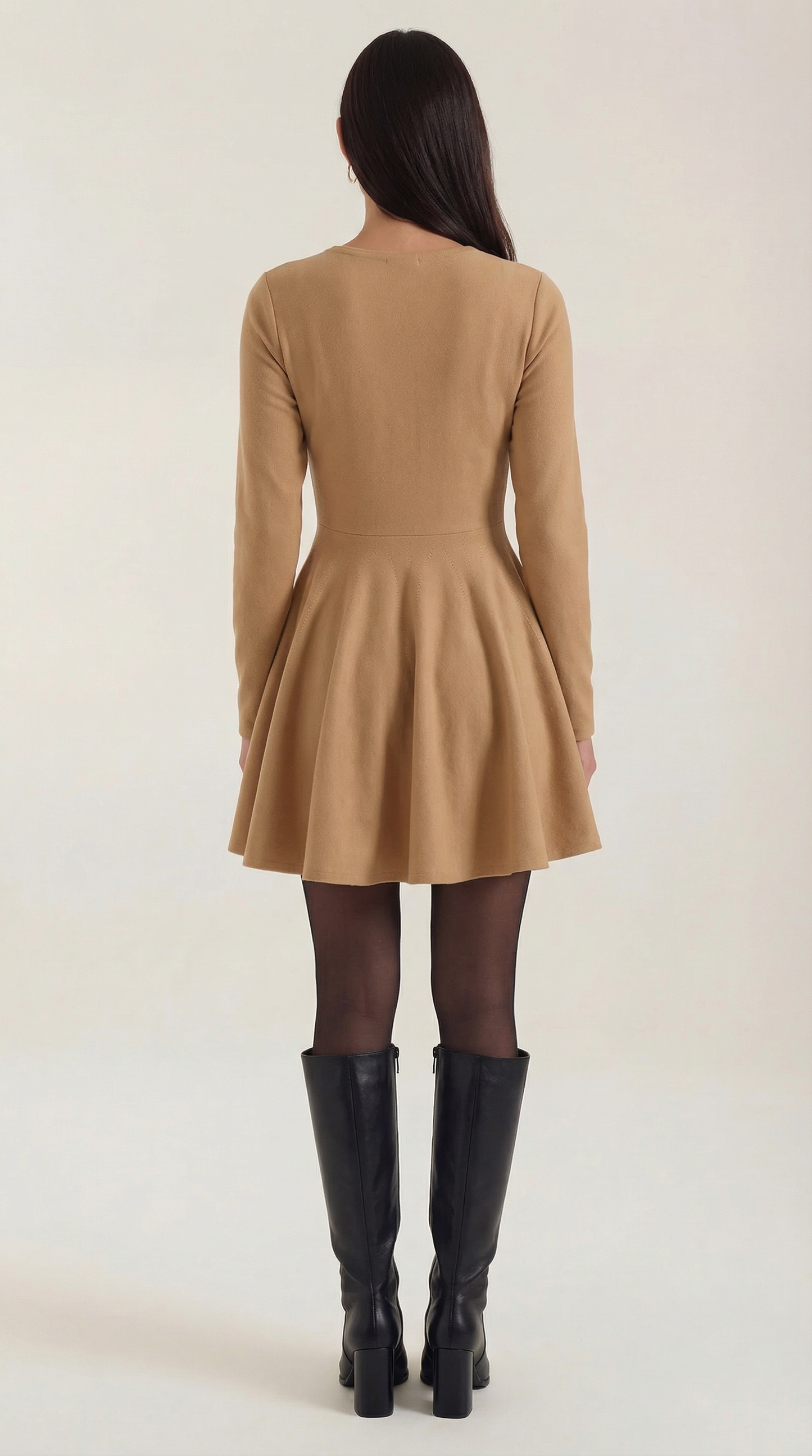 Robe Mini Élégante Plissée Femme – Manches Longues Col Rond