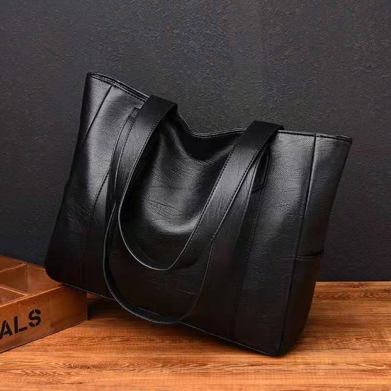 Women’s Genuine Leather Shoulder Bag – Elegant Classic Style for Everyday Use