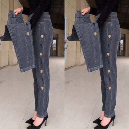 Jean slim femme élastique – Détail cœur sur les côtés pour un look original