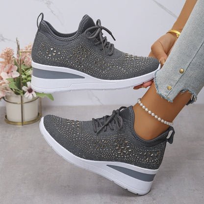 Baskets femme a soutien de voute et details strass - Confortables et modernes